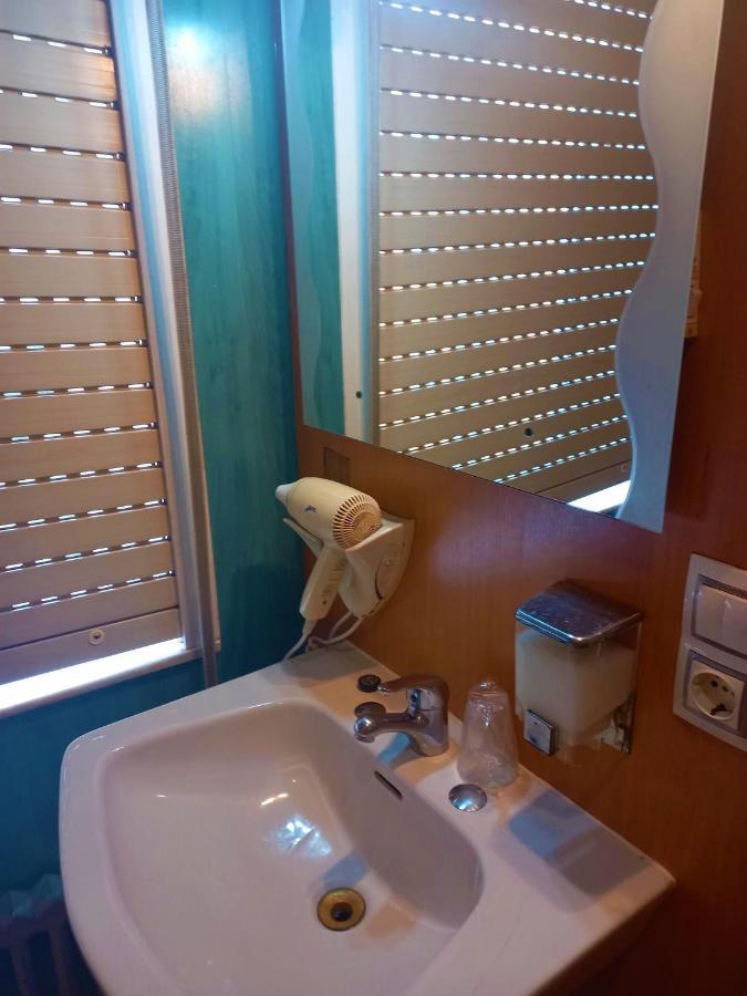 Pension San Roque Луго Екстериор снимка