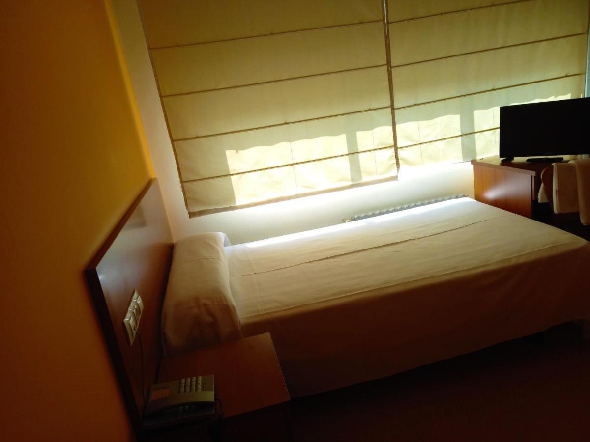 Pension San Roque Луго Екстериор снимка