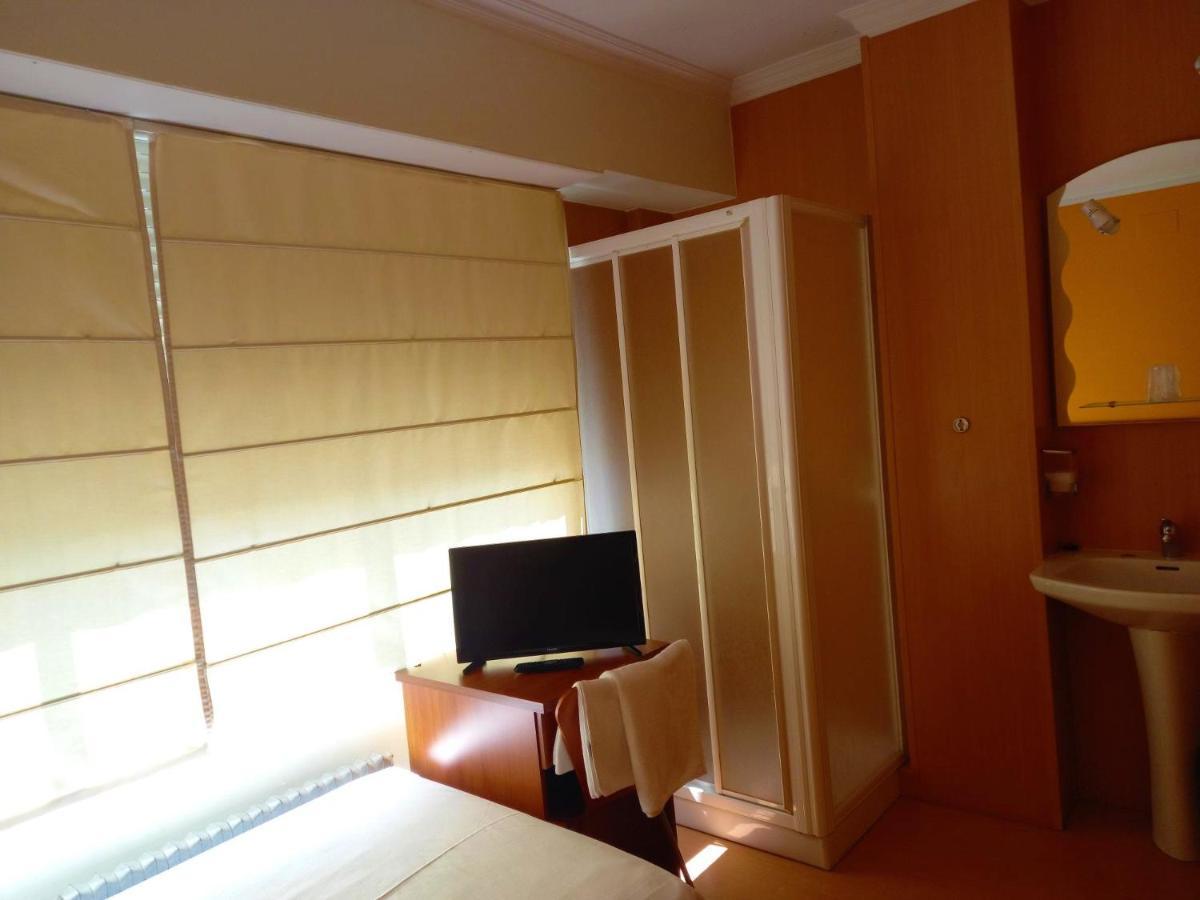 Pension San Roque Луго Екстериор снимка