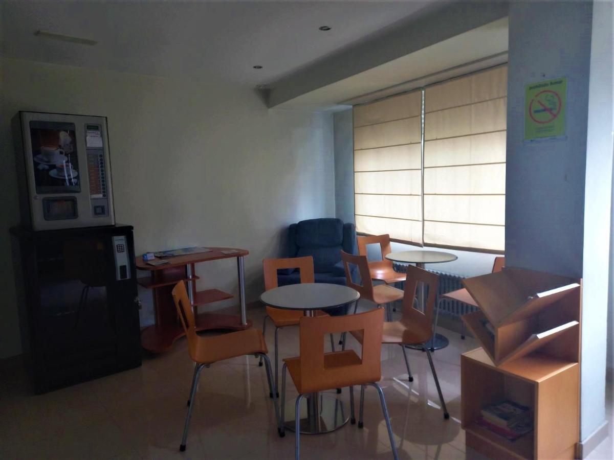 Pension San Roque Луго Екстериор снимка