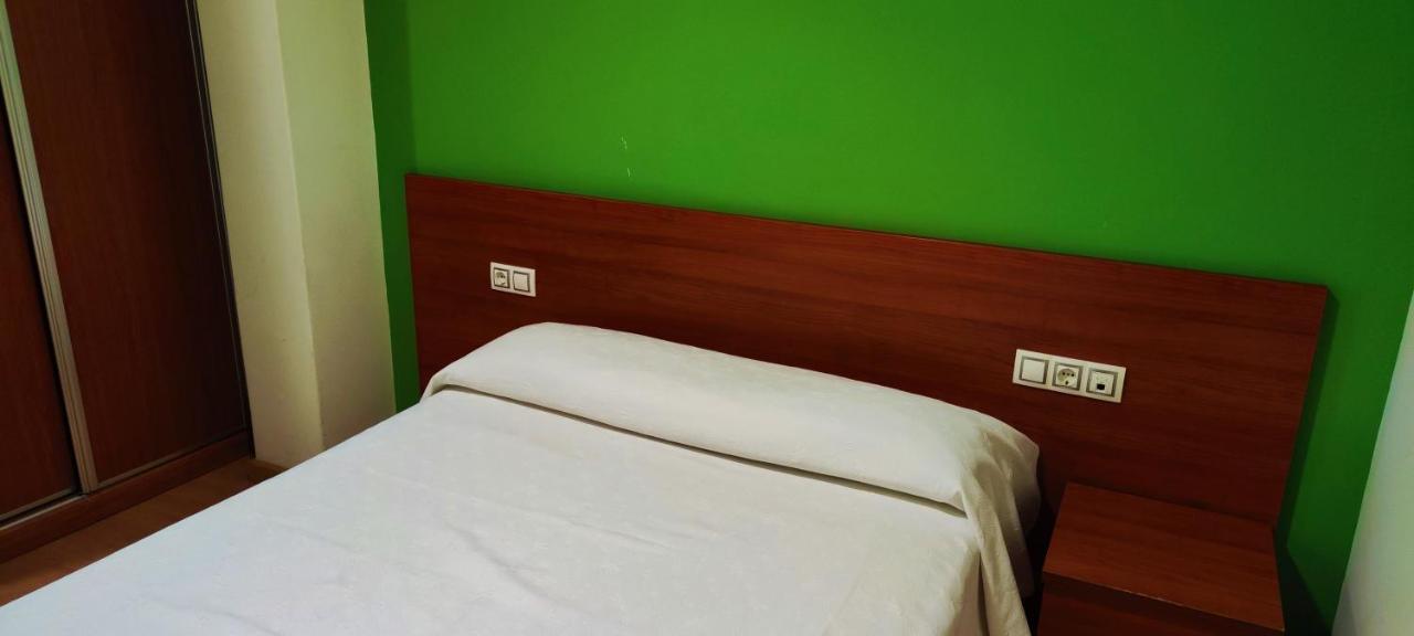 Pension San Roque Луго Екстериор снимка