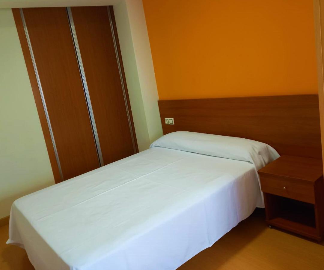 Pension San Roque Луго Екстериор снимка