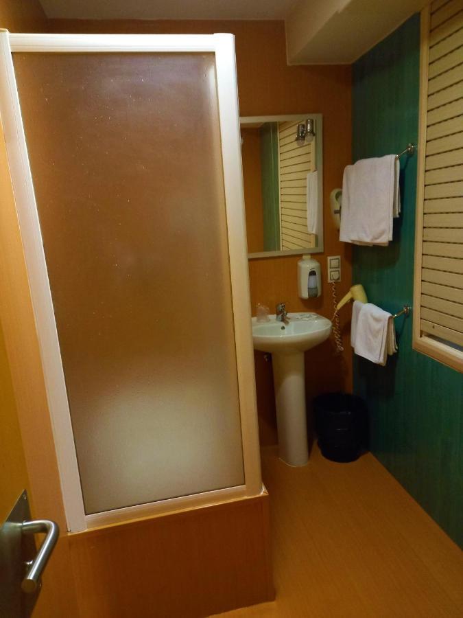 Pension San Roque Луго Екстериор снимка